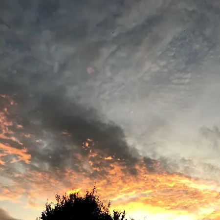 A Casa Di Maya Апартаменты Кунео